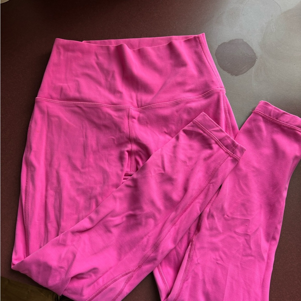 lululemon hot Pink align Leggings- like new - size 6
